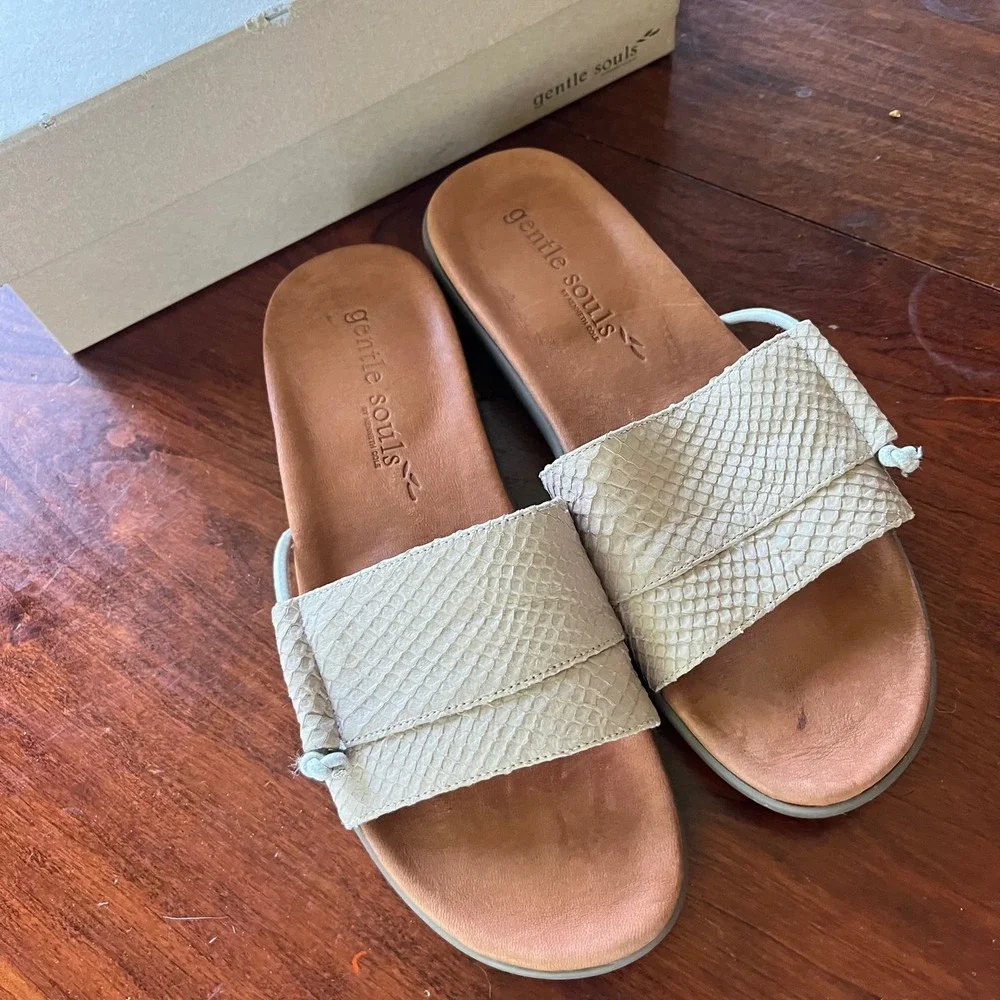 Gentle Souls Golum SN Bone Snakeskin Leather Comfort Slide Sandals 9